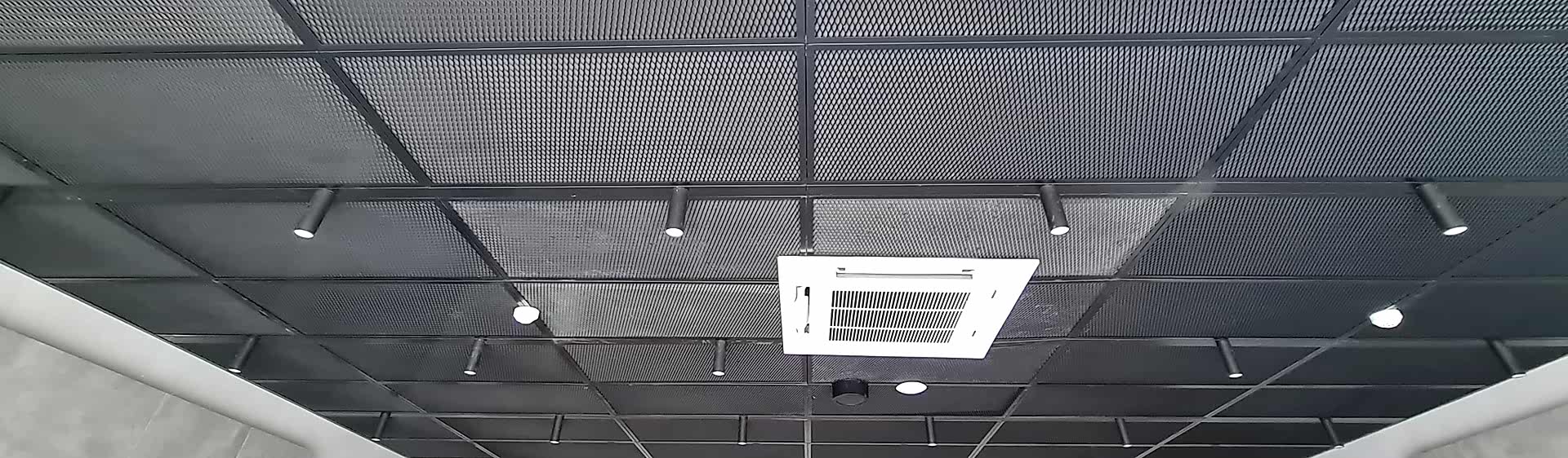 Mesh Asma Tavan ile Estetik ve Fonksiyonel Mekanlar